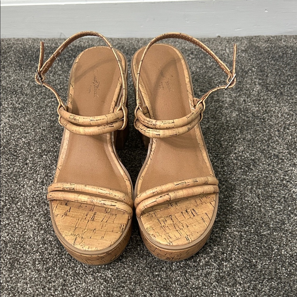 Universal Thread Cork Platform Sandals